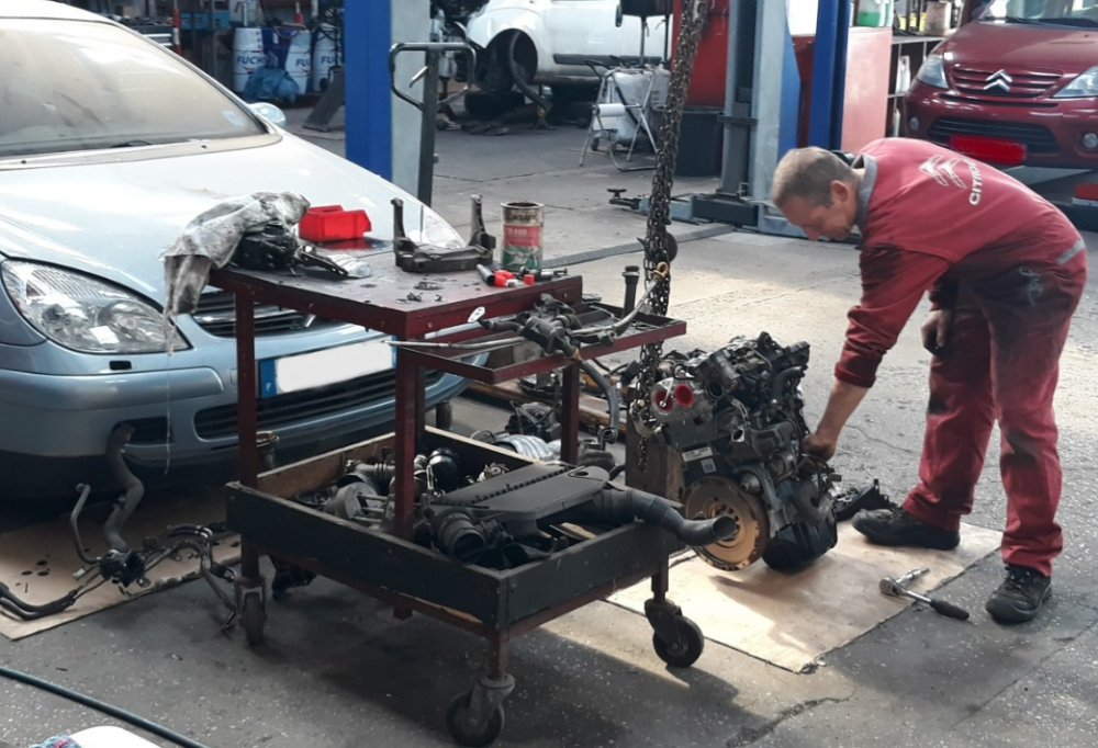 Entretien mécanique près de Bourbourg